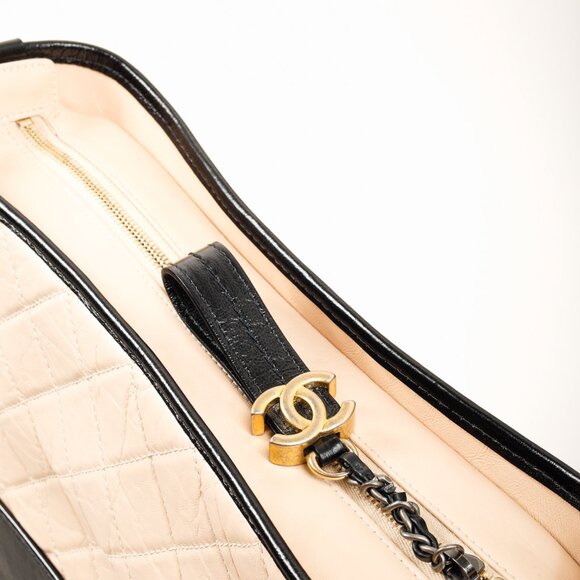 Chanel Small Gabrielle Hobo - Picture 4 of 12